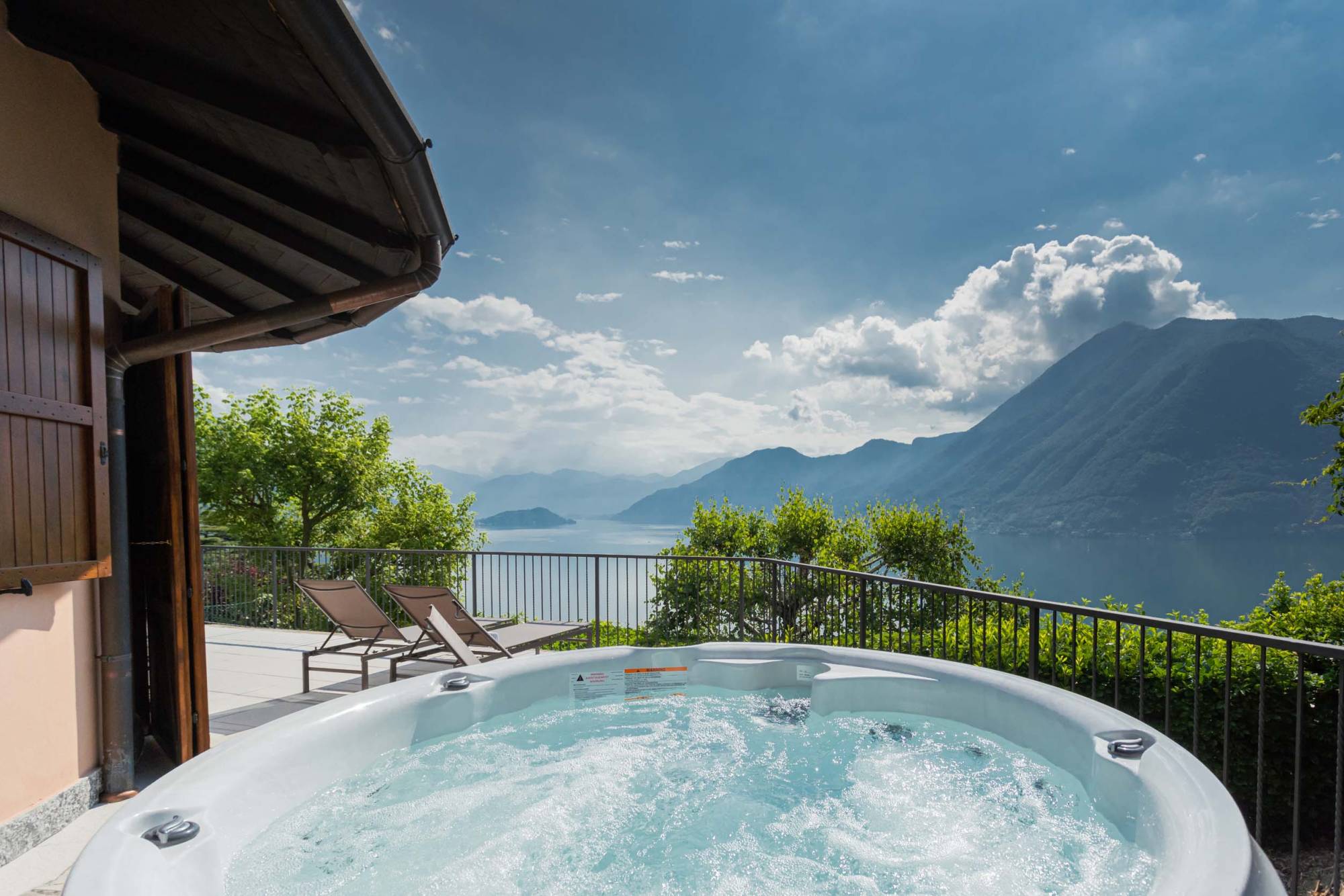 Ristrutturazione villa sul lago di Como | Delta Como, Azienda ...
