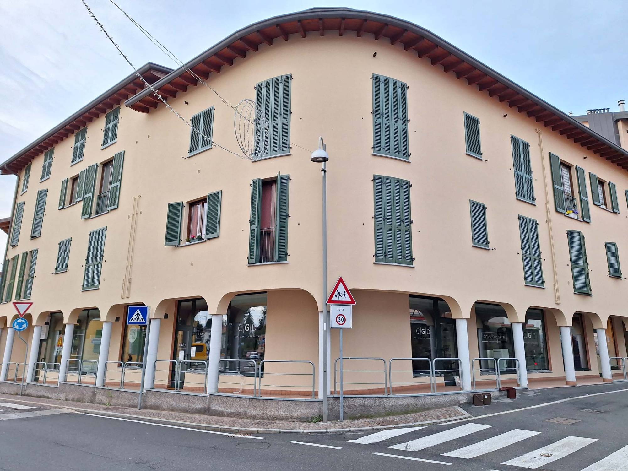 delta-como-edilizia-ammodernamento-facciata-condominio-olgiate-comasco (5)
